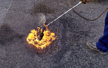 Hincknowle flat roofing repairs